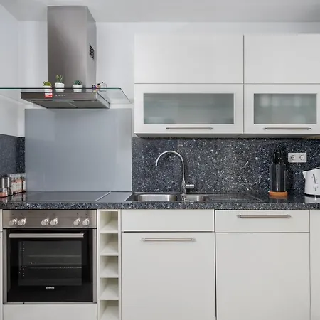 Apartment El Porton Bright In Calahonda By Costarentals - Ref 95