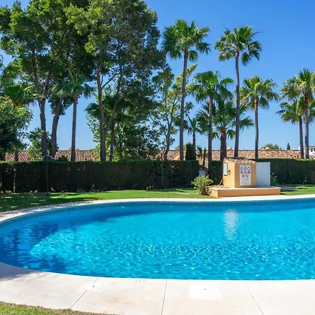 Apartment El Porton Bright In Calahonda By Costarentals - Ref 95